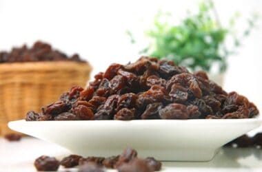 are raisins poisonous to rabbits?